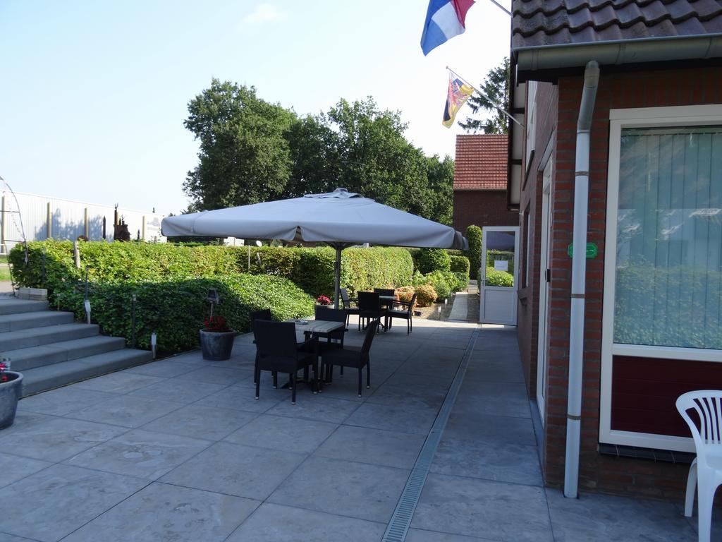 B & B Leudal Haelen Exteriör bild